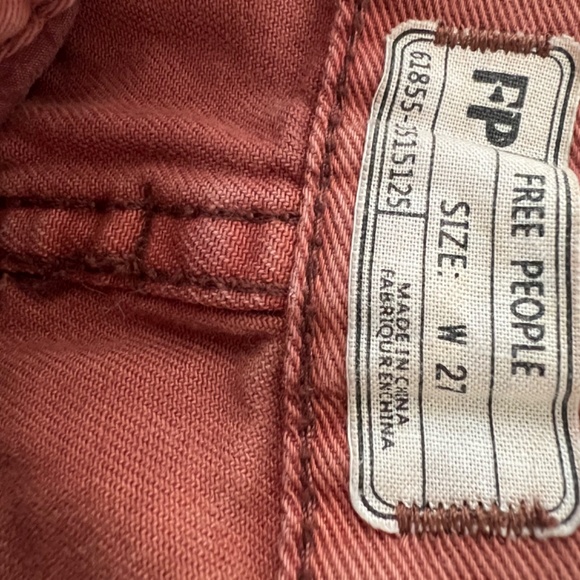 Free People Button Fly Rust Colored Shorts - Size 27 - Picture 6 of 6